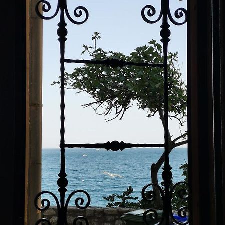 Apartment Giulio - 10Mt To The Beach Rovinj Exterior photo